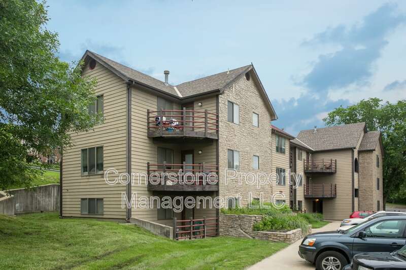Lawrence Condo: 1000 Emery Rd - K06