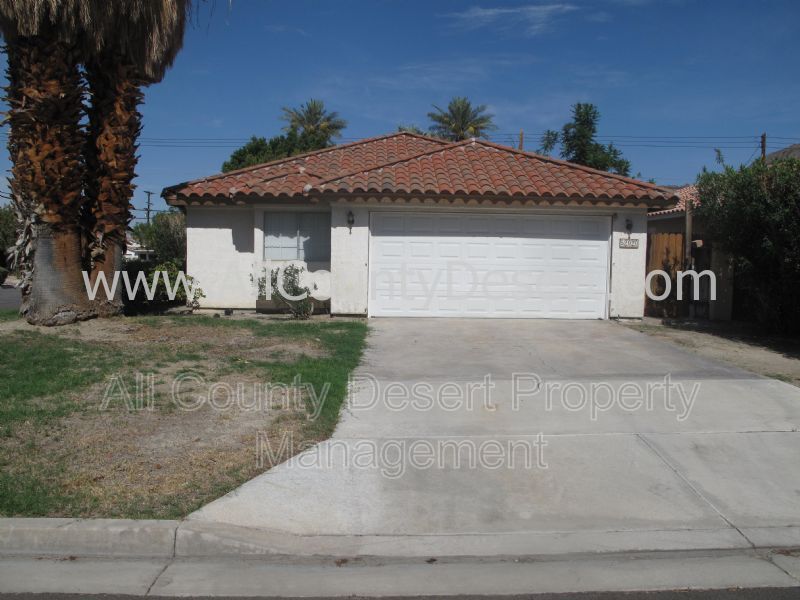 Main image for 52020 Avenida Mendoza