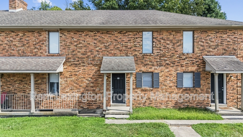 Richmond House: 1649 Foxhaven Drive #10