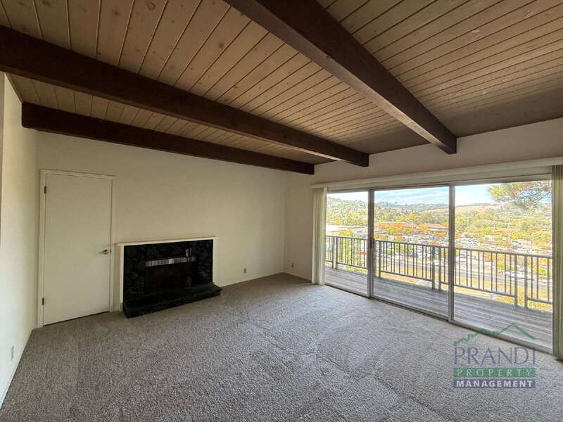 Mill Valley Condo: 10 Gomez Way