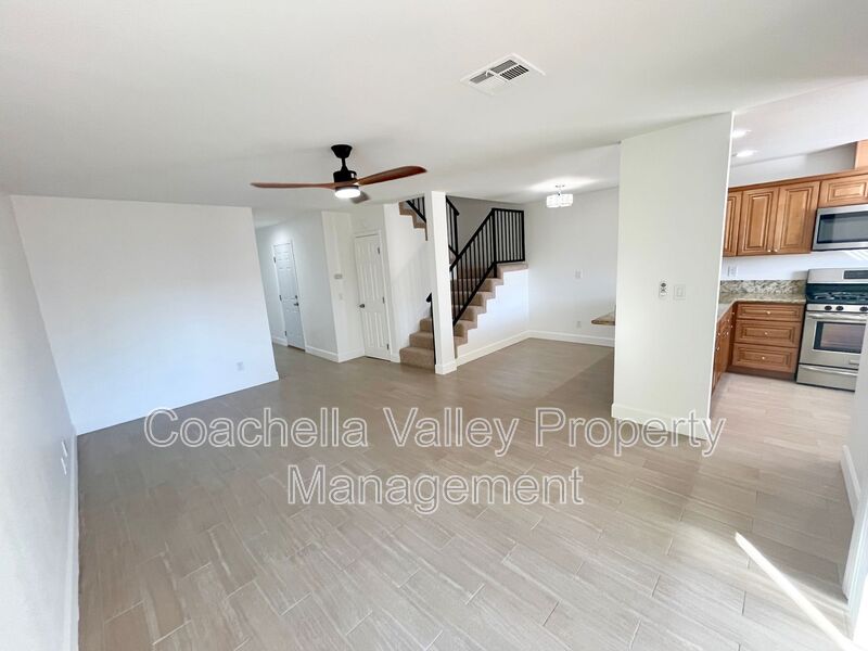 Cathedral City House: 33800 Wishing Well Trl