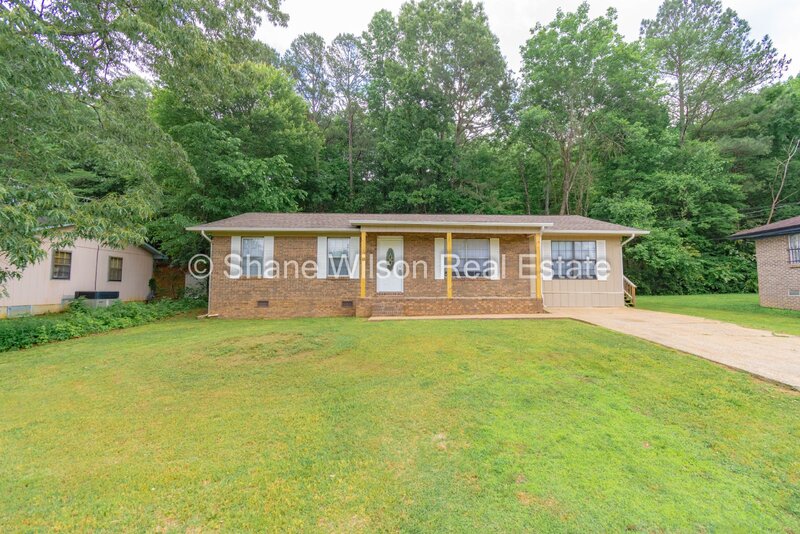 Rossville House: 11 Carroll Lane