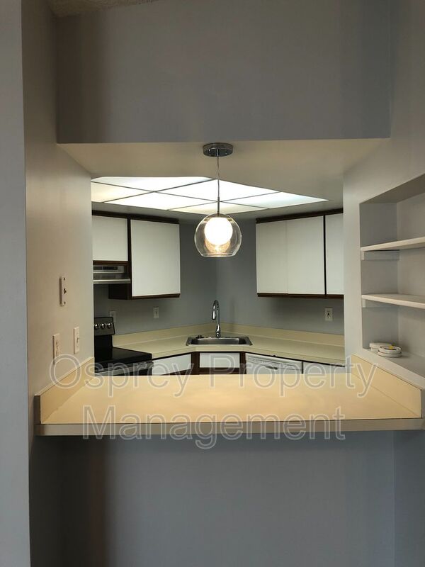 Highly desired unit located in Greenbrier 