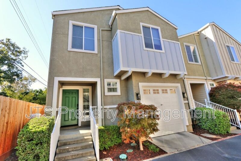 Sacramento House: 3428 Trio Lane