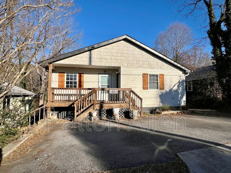 Asheville Condo: 51 Argyle Ln