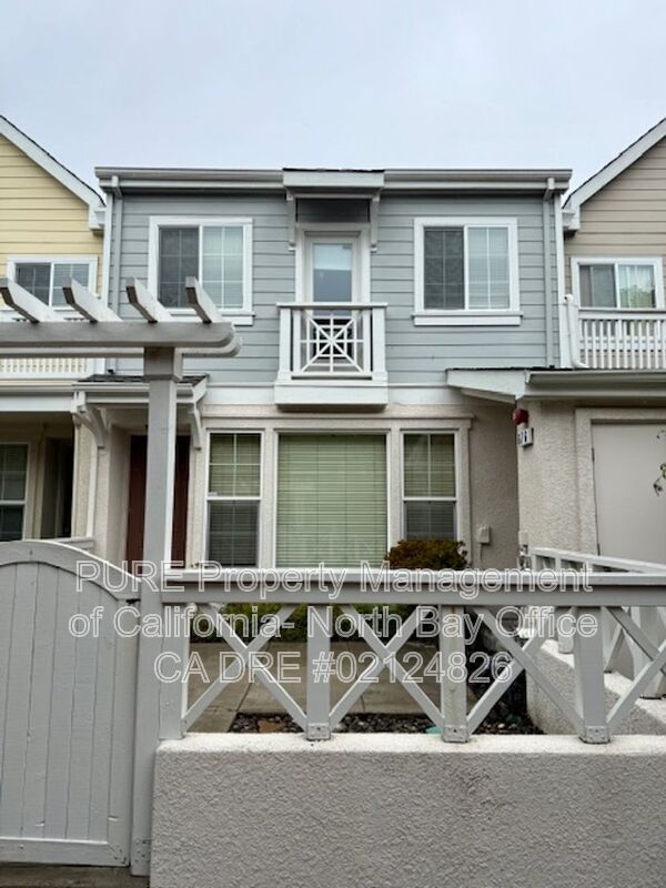 Petaluma House: 676 Casella Way