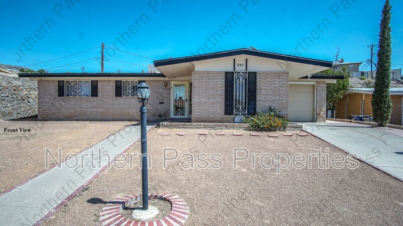 El Paso House: 244 Mardi Gras