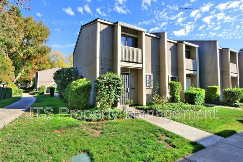 Sacramento Condo: 45 Derow Court