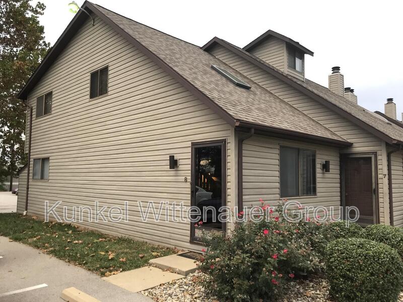 O'Fallon Condo: 445-8 Ponderosa Ave