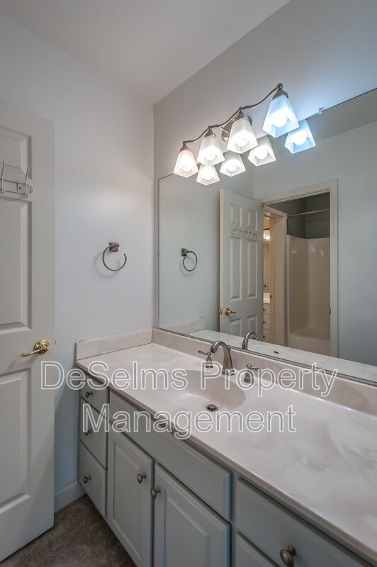Franklin House: 1625 Brentwood Pointe