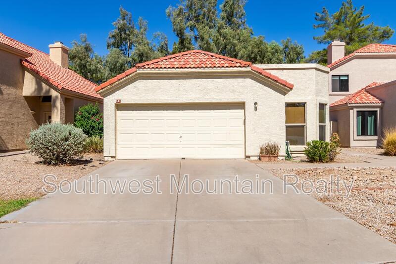 Gilbert House: 541 N Granite