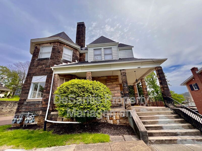 Cheswick Condo: 212 North Highland Avenue