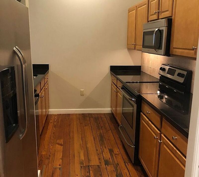 Baltimore Condo: 125 W. Saratoga St