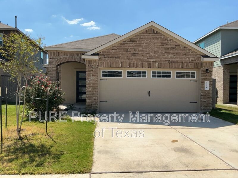 Hutto House: 234 Milliner Loop