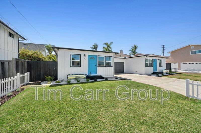 Costa Mesa House: 1614 Orange Ave