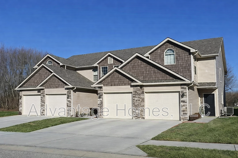 Lees Summit House: 2176 Timbertrace Lane