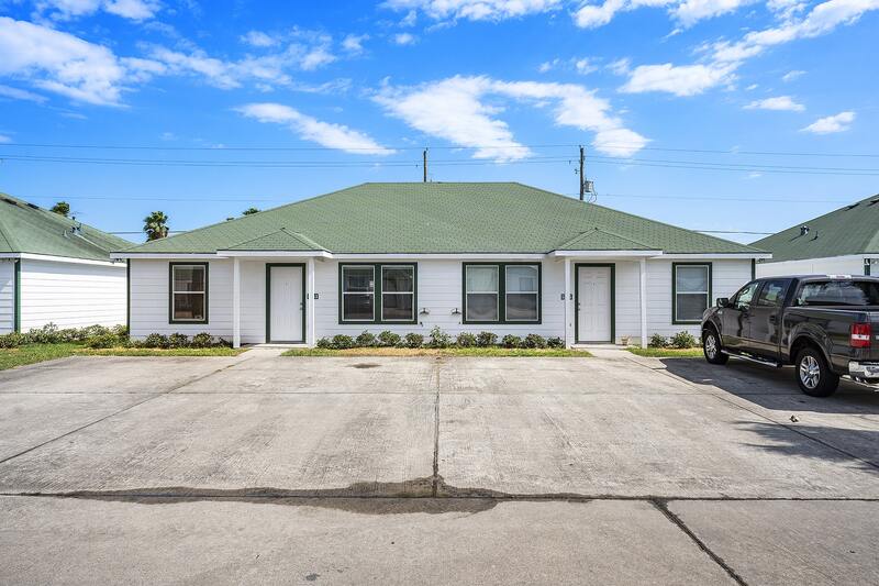 Dickinson Condo: 5125 Caicos Calle