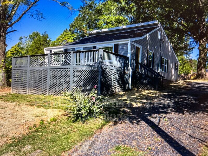 Eden House: 1003 Willow St