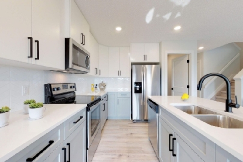 Edmonton House: 6407 177 Avenue