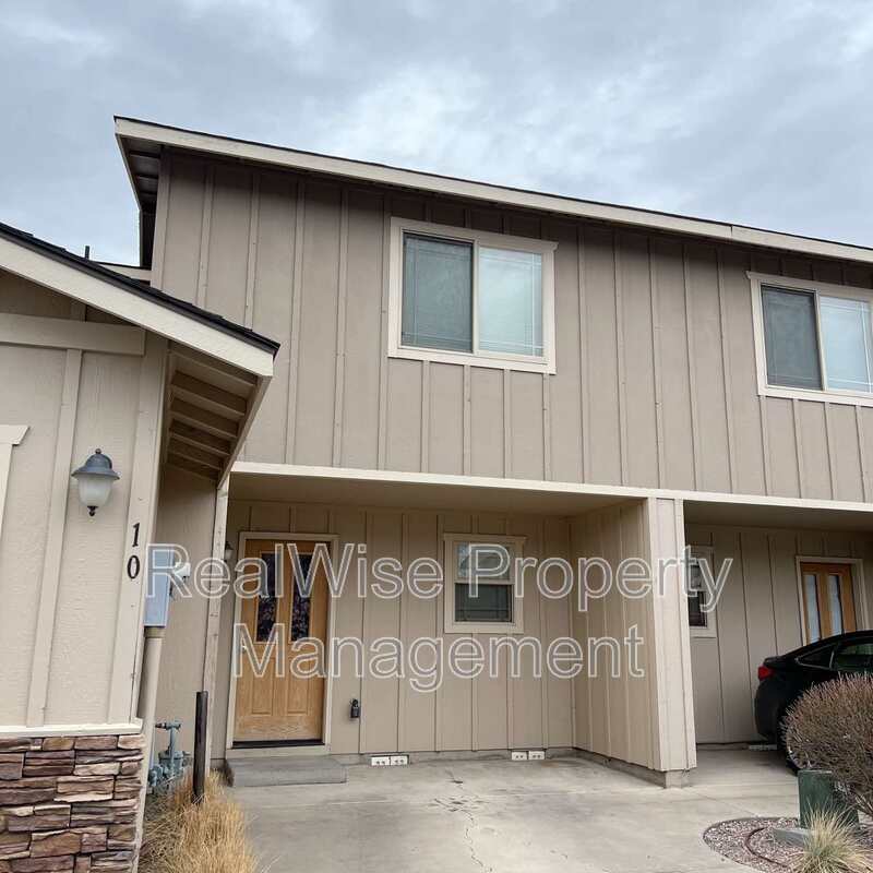 Redmond Condo: 2250 SW 21st St