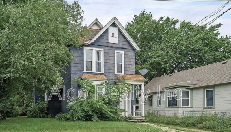 Saint Paul Condo: 825 North Sylvan Street - 2