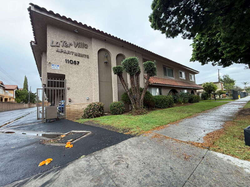 Norwalk Condo: 11057 Ferina Street