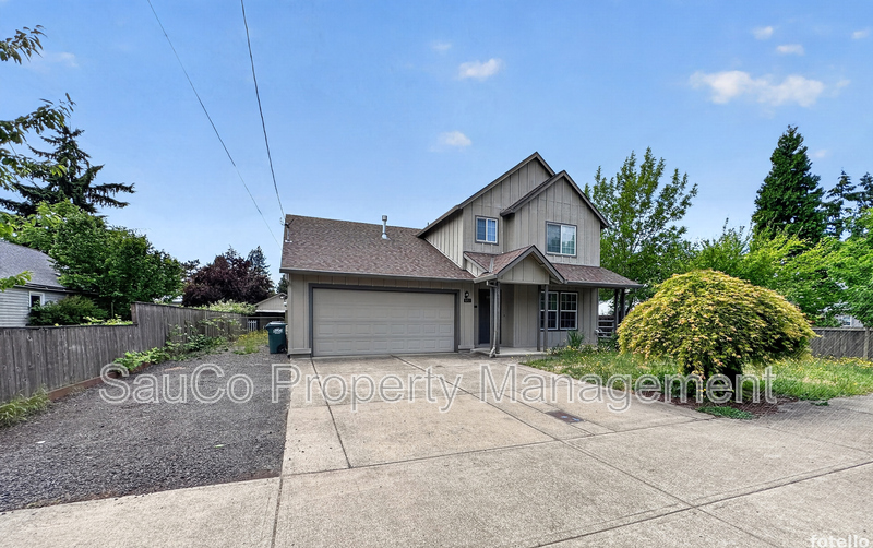 Hillsboro House: 661 Northwest Connell Avenue