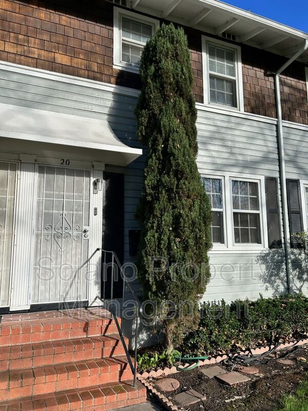 Vallejo Condo: 20 Selfridge Street