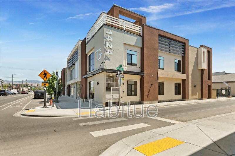 Boise House: 1424 West Front Street