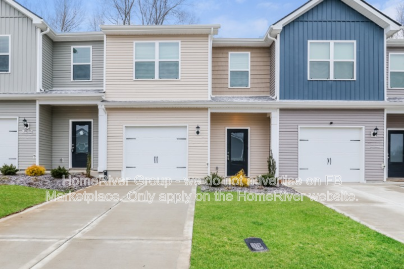 White Bluff Townhome: 405 Seidov Cobb Way