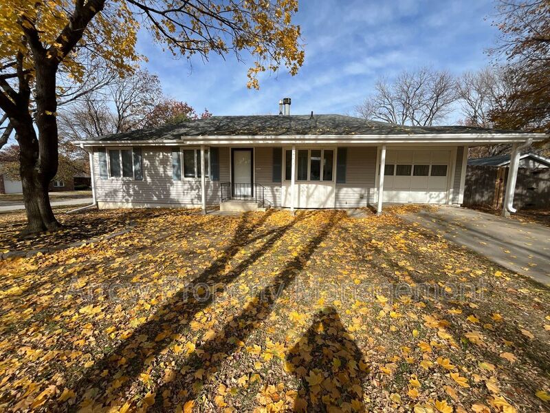 Lincoln House: 3600 Briarwood