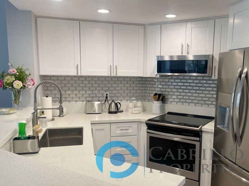 San Diego House: 640 Camino De La Reina