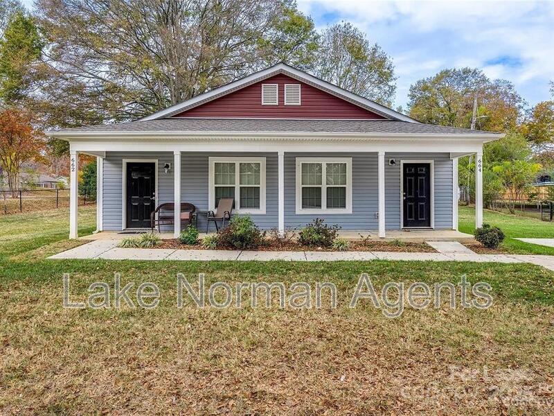 Charlotte Condo: 664 Reeves Ct