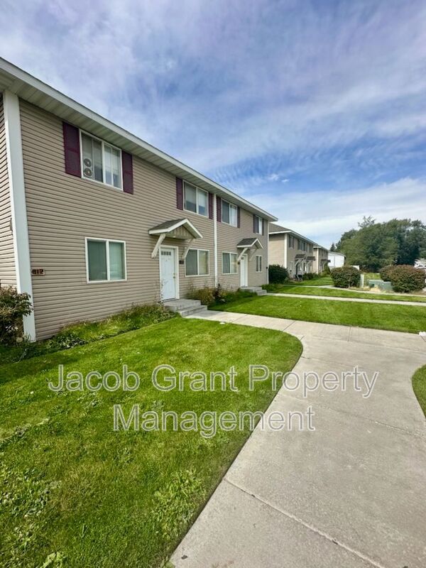 Shelley House: 454 E Center Street