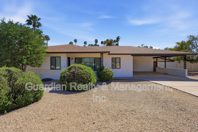 Scottsdale House: 6819 E. Paradise Parkway
