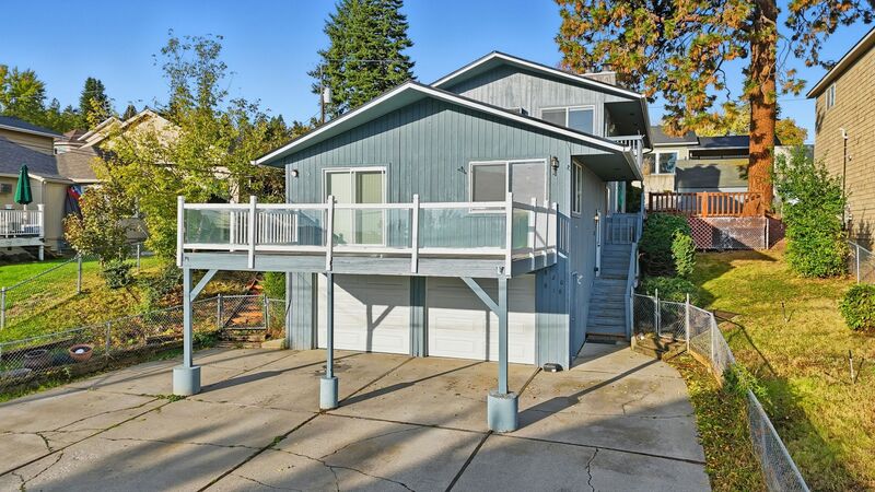 Liberty Lake House: 820 South Liberty Drive