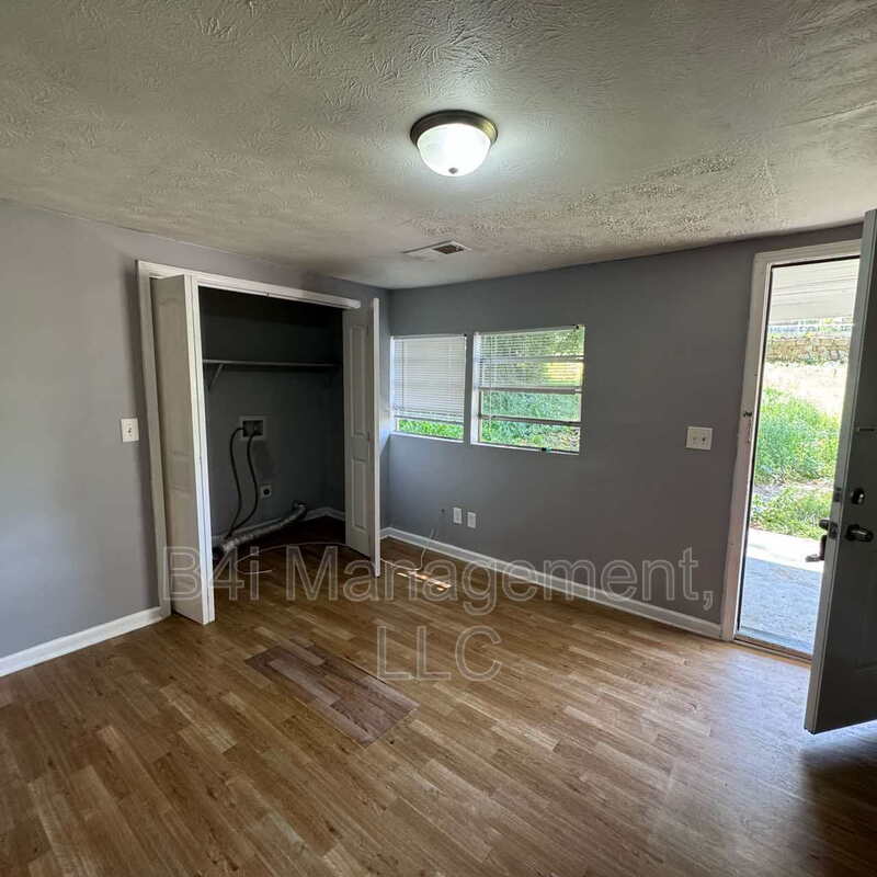 Atlanta House: 3175 Washington Road