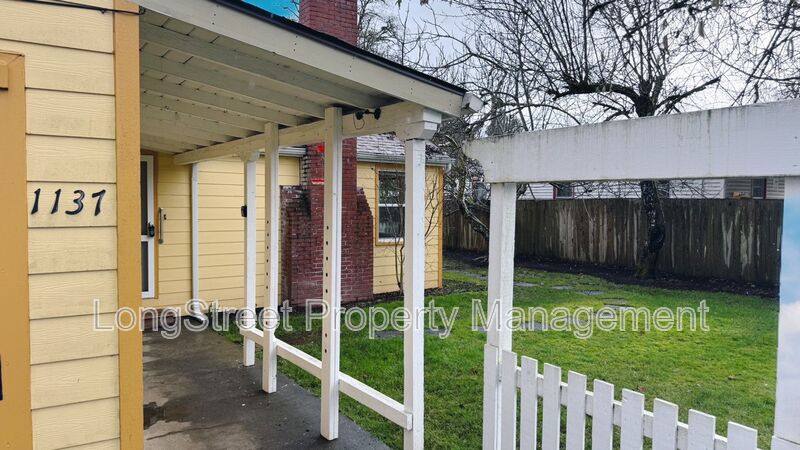 Corvallis House: 1137 NW 13th Street