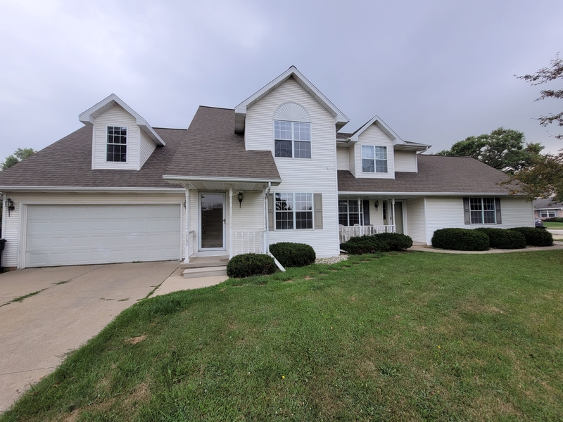 Green Bay Condo: 1762-1764 Barlament Drive - 1764