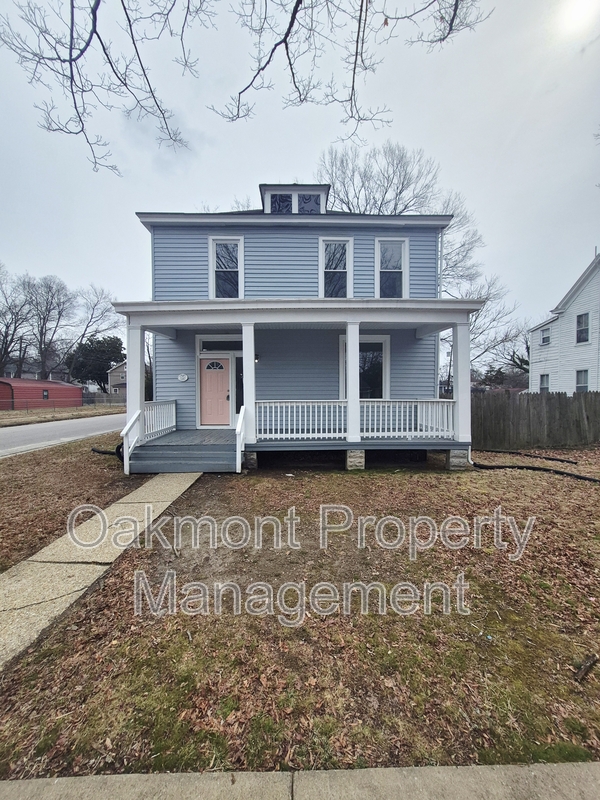 Richmond House: 3325 Florida Avenue