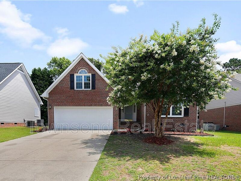 Fayetteville House: 3539 Harrisburg Drive