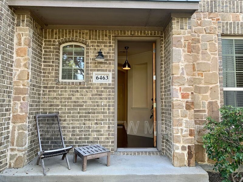 Irving House: 6463 Las Colinas Blvd