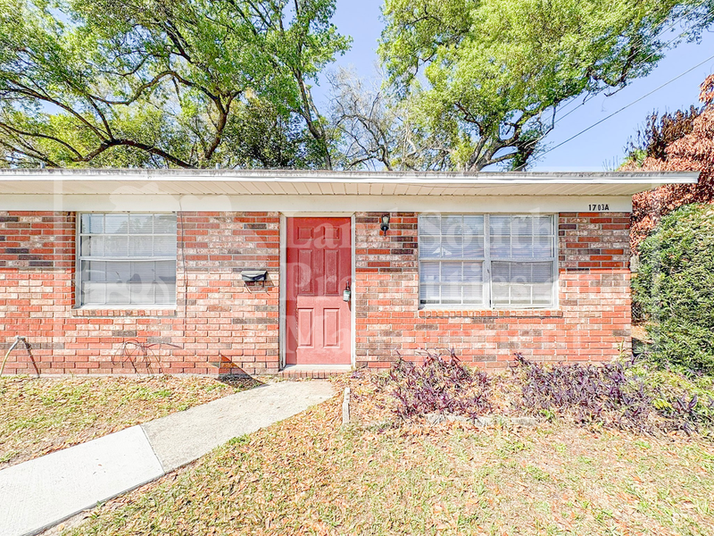 Lakeland House: 1703 A King Avenue