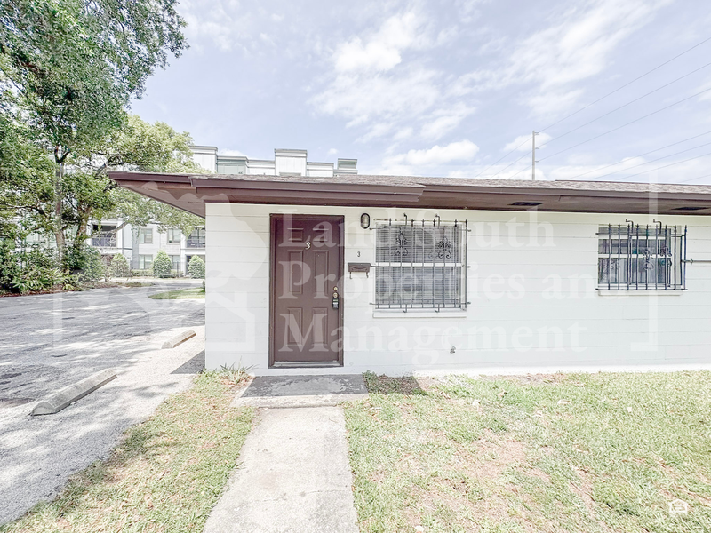 Lakeland House: 620 N. Lake Avenue