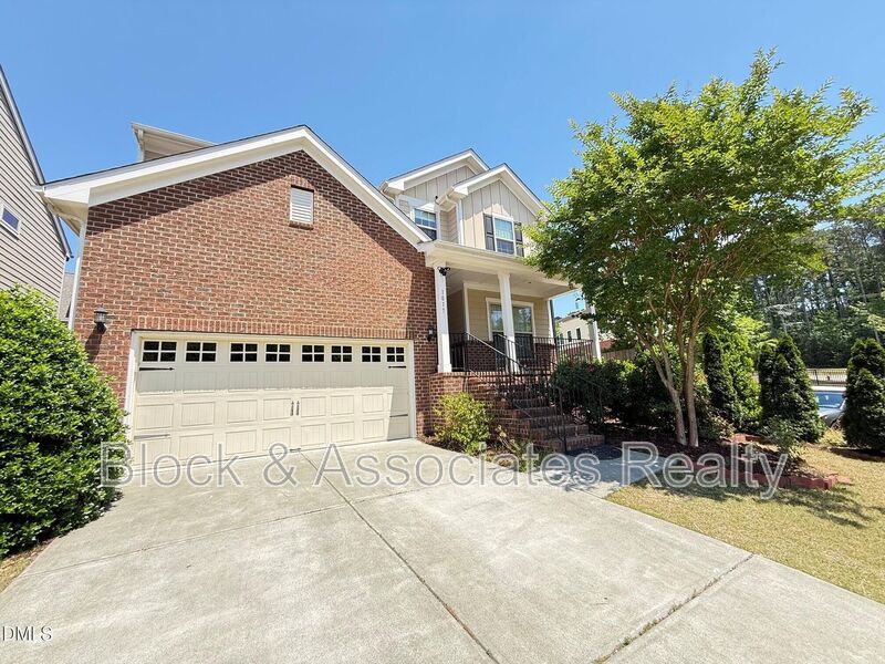 Apex House: 1017 Magnolia Blossom Ln