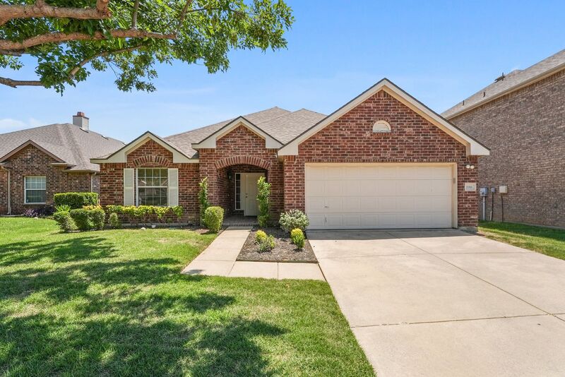 Request a Viewing for 1916 Creek Crossing Dr Tenant Turner