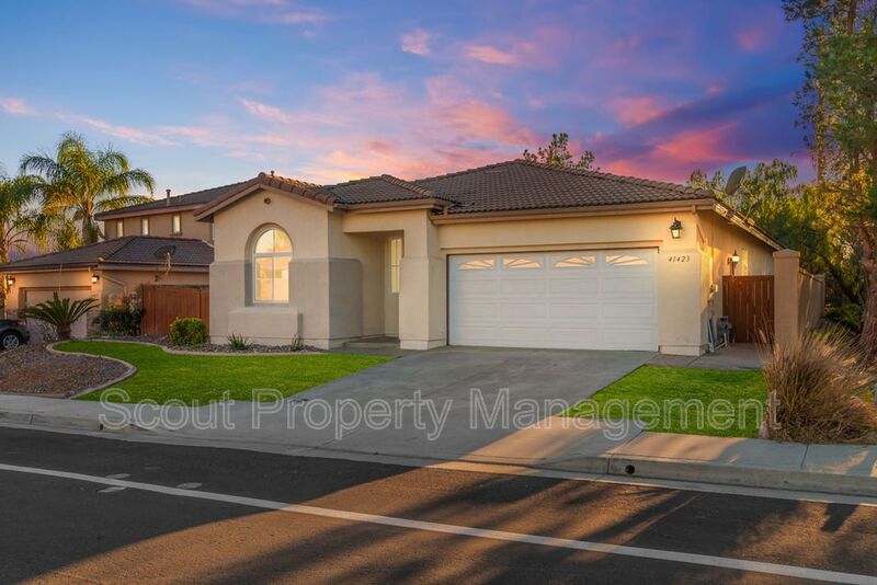 Temecula House: 41423 Temeku Drive