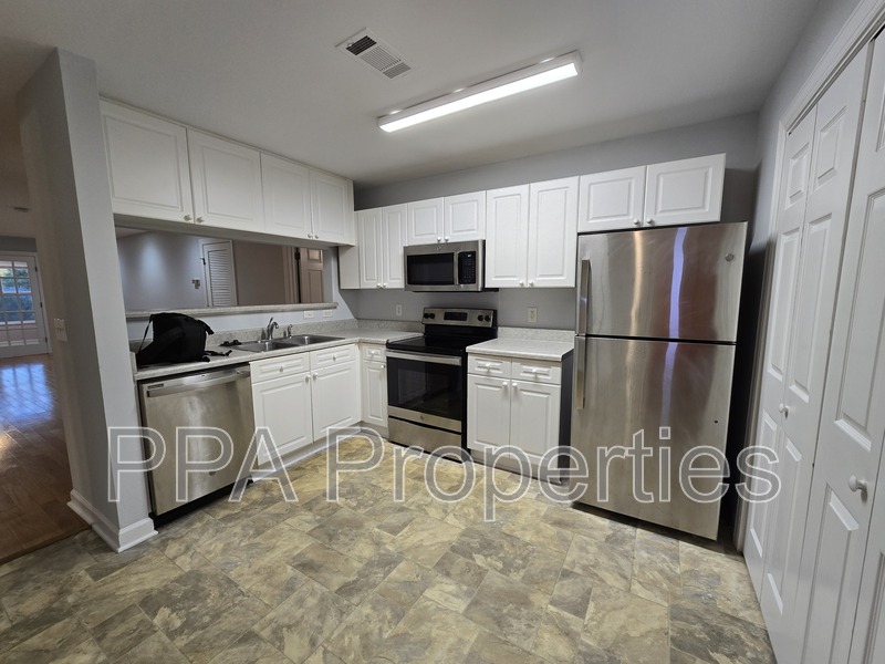 Durham Condo: 929 Morreene Rd