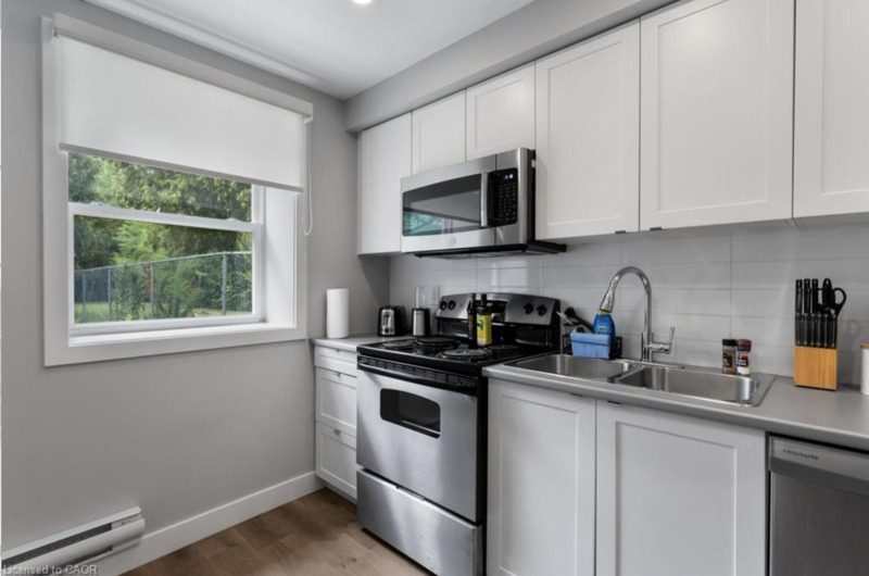 Hamilton Condo: 164-168 Picton