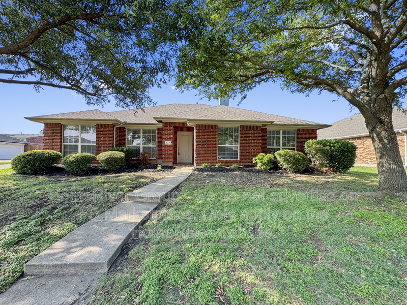 Murphy House: 327 Kansas Trl